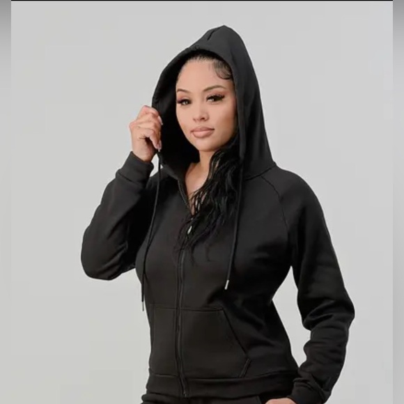 Dani Black Zipper Hoodie & Cropped Jogger Pant Set - Picture 2 of 4